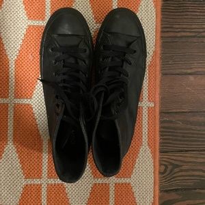 Converse Chuck Taylor All Star High Top - Unisex Black Leather, Size 8